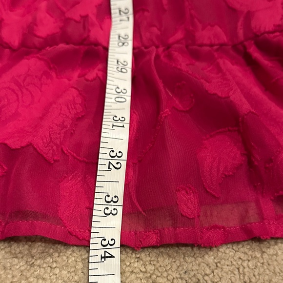 Evereve Fuchsia V-Neck Long-Sleeve Ruffle Dress - Picture 5 of 7